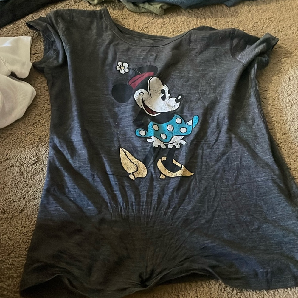Gray Minnie Mouse tee.